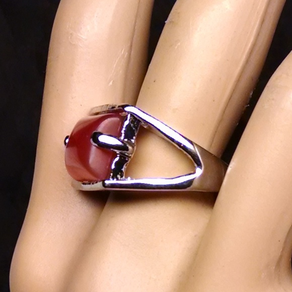 Large Orange Red Stone Sexy Stylish Ring - Picture 1 of 4